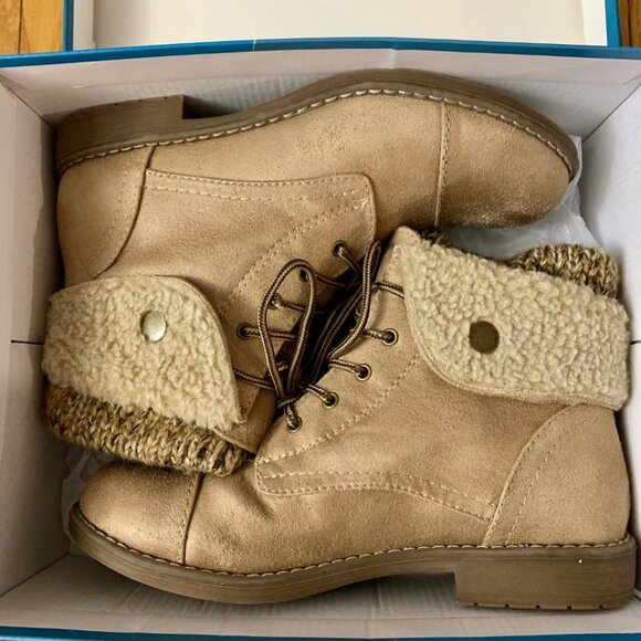 Cliff's by White Mountain - Women's Duena Hiking Style Boot - Natural - Size 8.5 - Picture 5 of 8